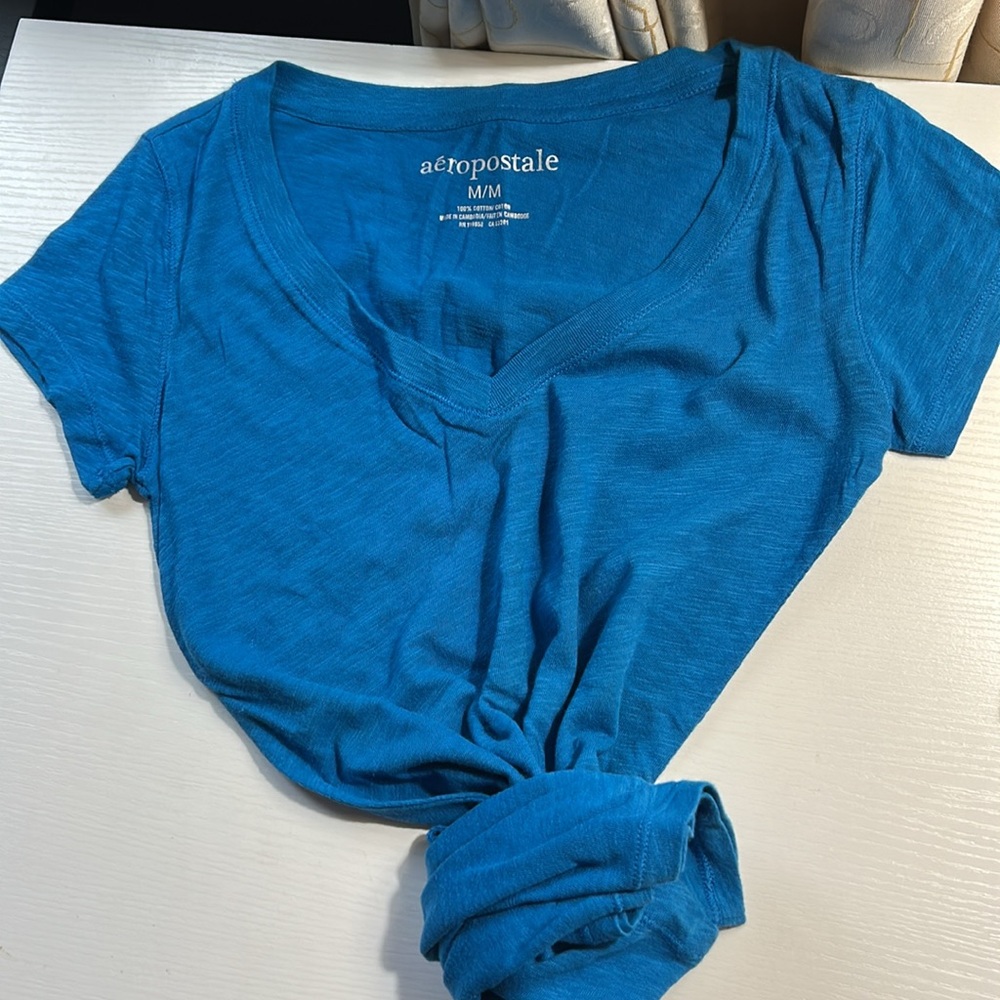 NWT Aeropostale Teal Blue V-Neck Tee Junior size M